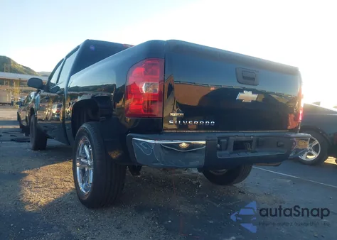 2011 Chevrolet Silverado 1500 Work Truck z USA, uszkodzony, nr VIN 3GCPCPE02BG311404